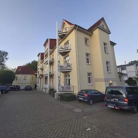 Haus Godewind - Ferienwohnung 6 Апартаменты Остзебад Бинц
